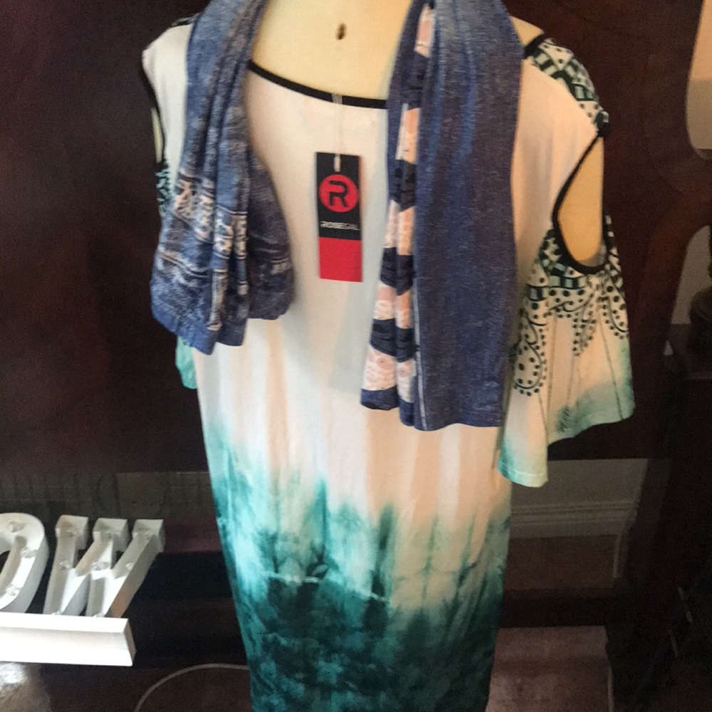 Rosegal 4X cold shoulder two piece  runs big set